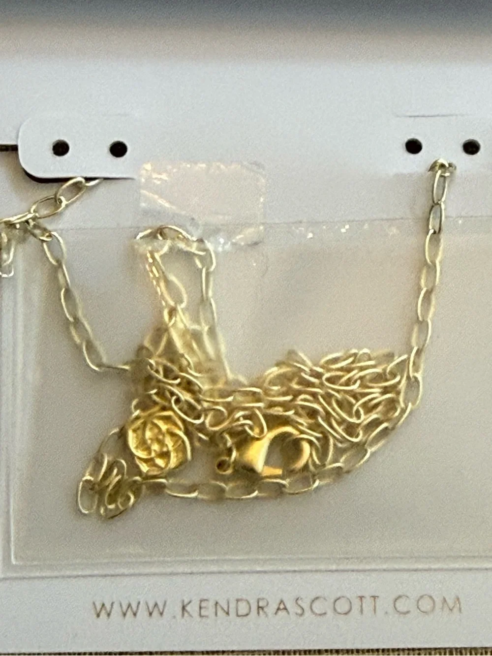 💛Kendra Scott Gold Initial 'M' Pendant Necklace💛